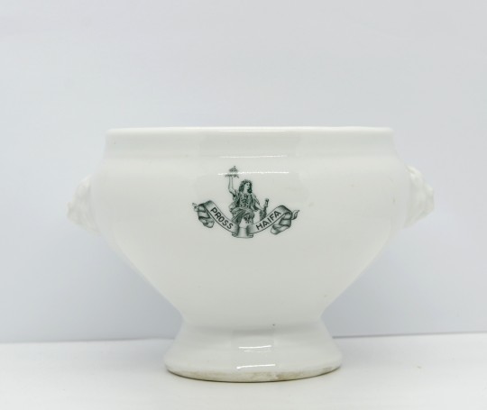 Dishware of "Cafe Pross"