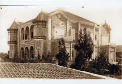 Beit, Khoury