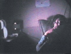 מיכאל רורברגר 

כיסא, 1974 

וידיאו, צולם ב־16 מ"מ 

3:28 דקות, פסקול, צבע 

6186-05