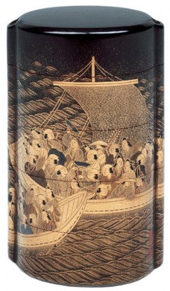 Inro (container for a seal), 5 Sections 

Two Boats with Passengers 

Signature: Shiomi Masanari (1647-1722) 

Lacquered wood, gold, silver and coloured hiramaki-e 

9 x 5.5 x 3.2 cm