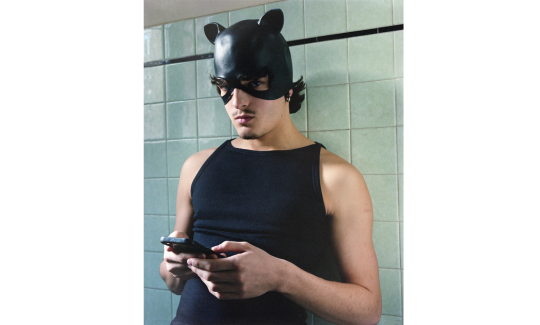 Eden Zornitser, typing…, 2022, courtesy of the