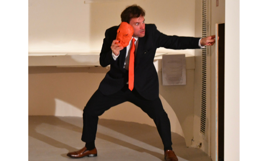 הצגות תיאטרון גלם, גוש