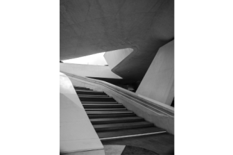 מדרגות ומסדרונות