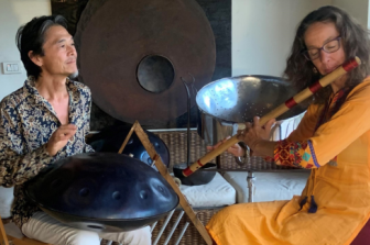 מופע מוזיקלי עם האמן נובויה ימגוצ'י וטל זימרה קולמן