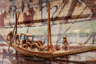 Экскурсия для всей семьи "Древняя загадка" / русском языке