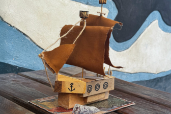 "Мастерская морских кораблей" / русском языке