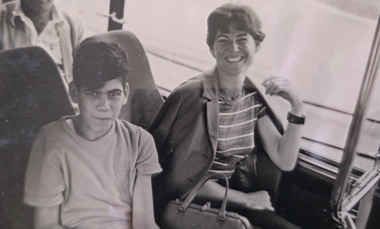 אורן נהרי, תמונה משפחתית עם