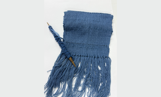 Tekhelet and indigo wool weaving, Weaving: Julie