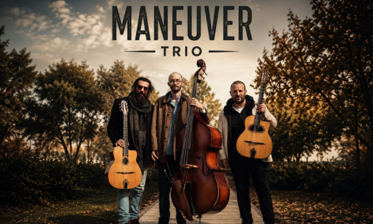 מופע Maneuver Trio 