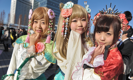 קוספלייריות מחופשות