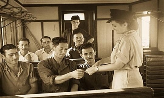 זולטן קרוגר, פועלים מתקנים