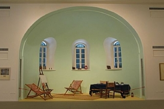 בסלון של ליידי אוליפנט