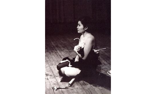 Yoko Ono, Cut Piece, 1965-2003, video stills