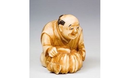 Katabori Netsuke, Man and a gourd, 20th c., ivory