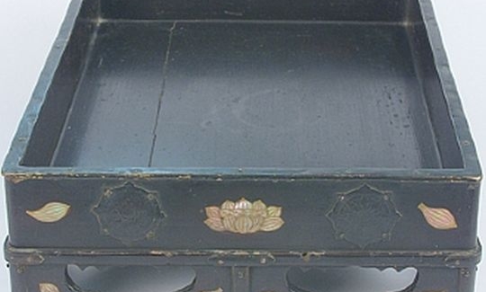 Buddhist ceremonial tray, 14th c., lacquered wood