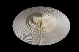 מיצב אוריגאמי