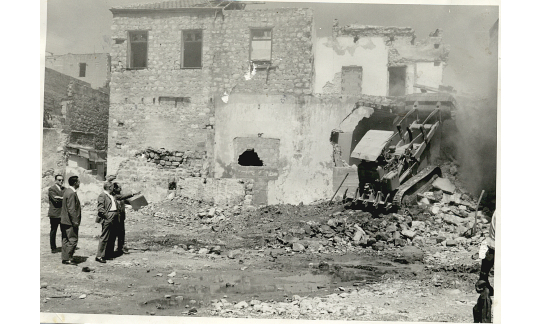 פוטו סטודיו דן ראש העיר אבא